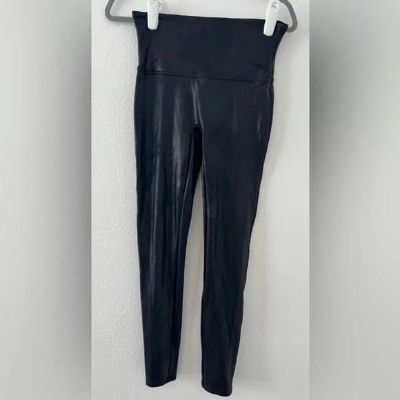 SPANX FAUX LEATHER LEGGINGS Black Ankle Length Size Large Power Waistband - Picture 1 of 10